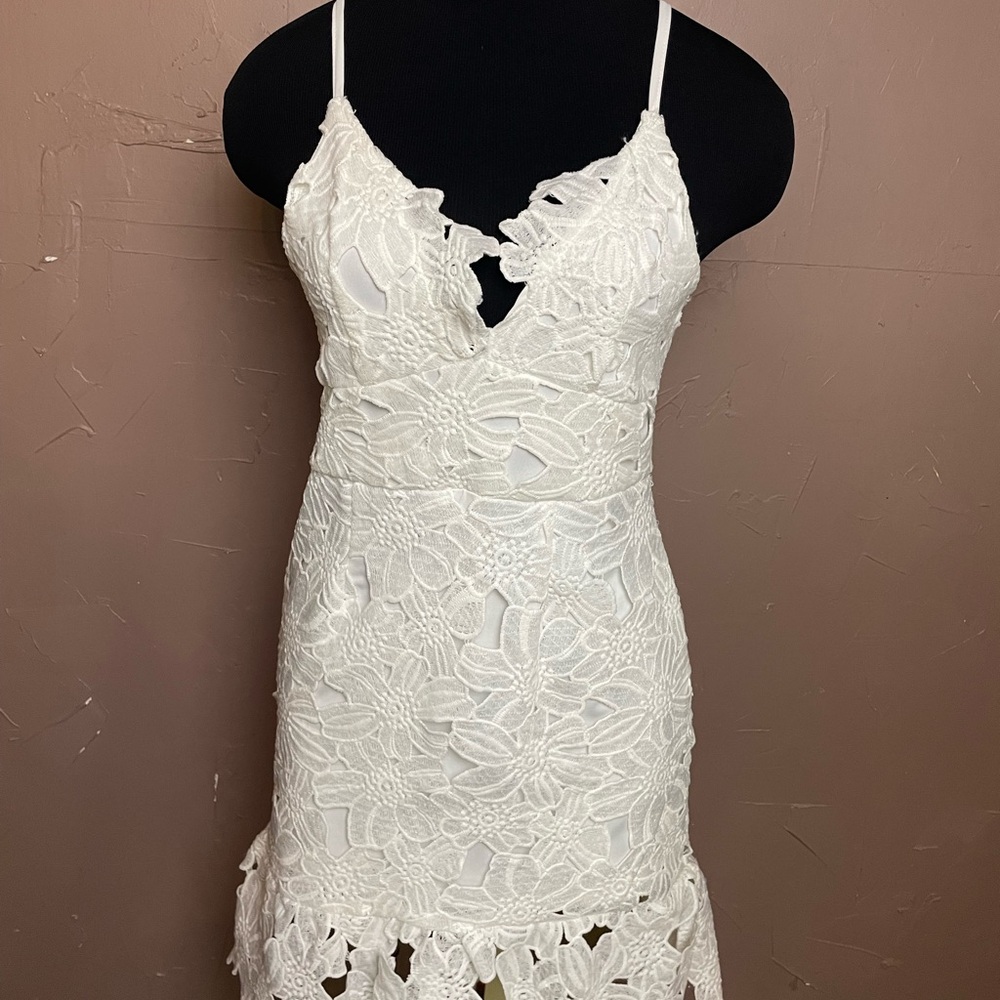 #0028- Nasty Gal  Dress
 off white Floral Lace
 Mini Dress with Cutout
